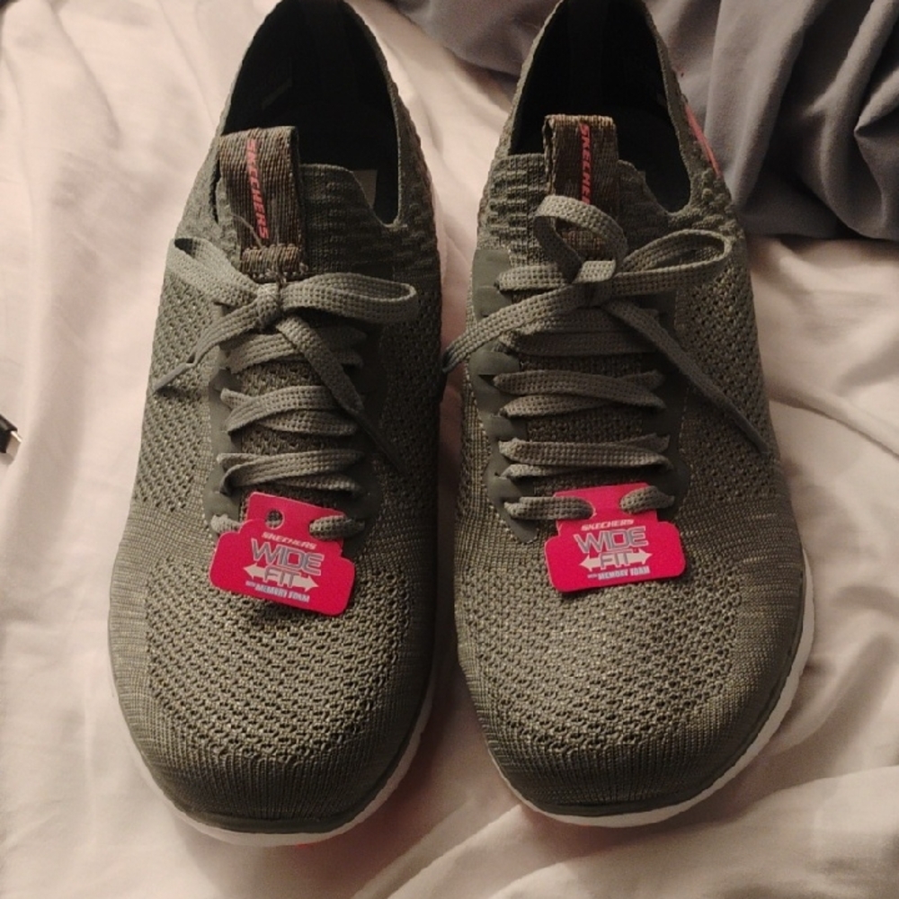 Skechers Olive Green Women's Sneakers